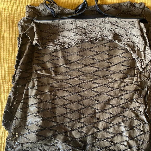 Gray - Picture 2 of 6